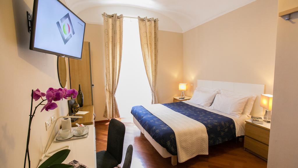 มาร์ติโน ไอ มอนติ Hotel โรม ภายนอก รูปภาพ